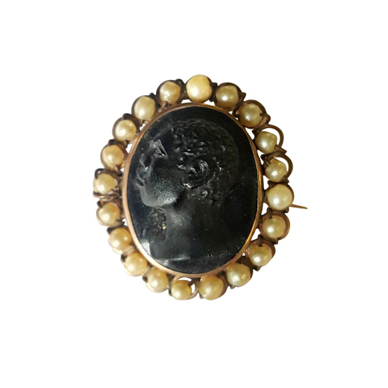 Victorian Gold with Natural Pearls Cameo Brooch