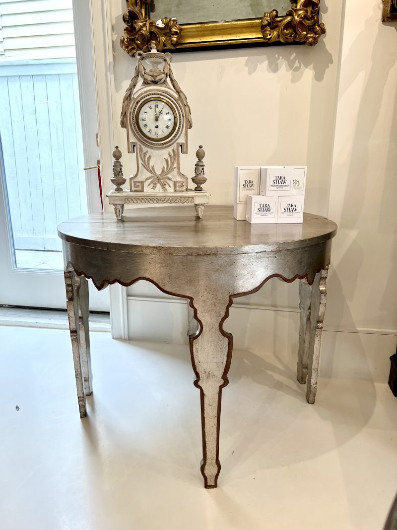 Italian Console in Silver Leaf - Image 4