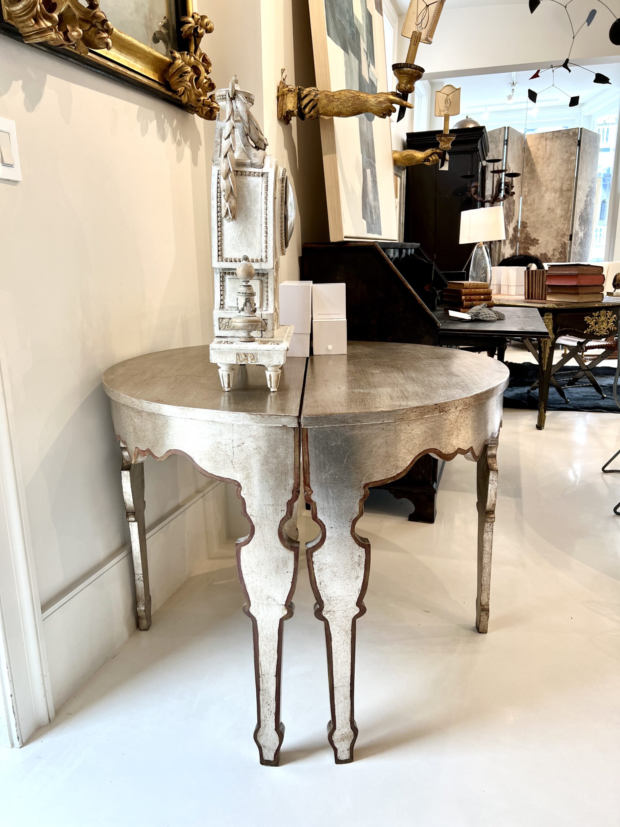 Italian Console in Silver Leaf - Image 5