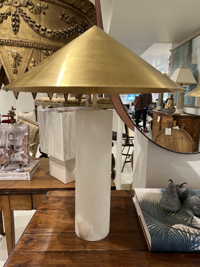 Minimalist Table Lamp - Image 2