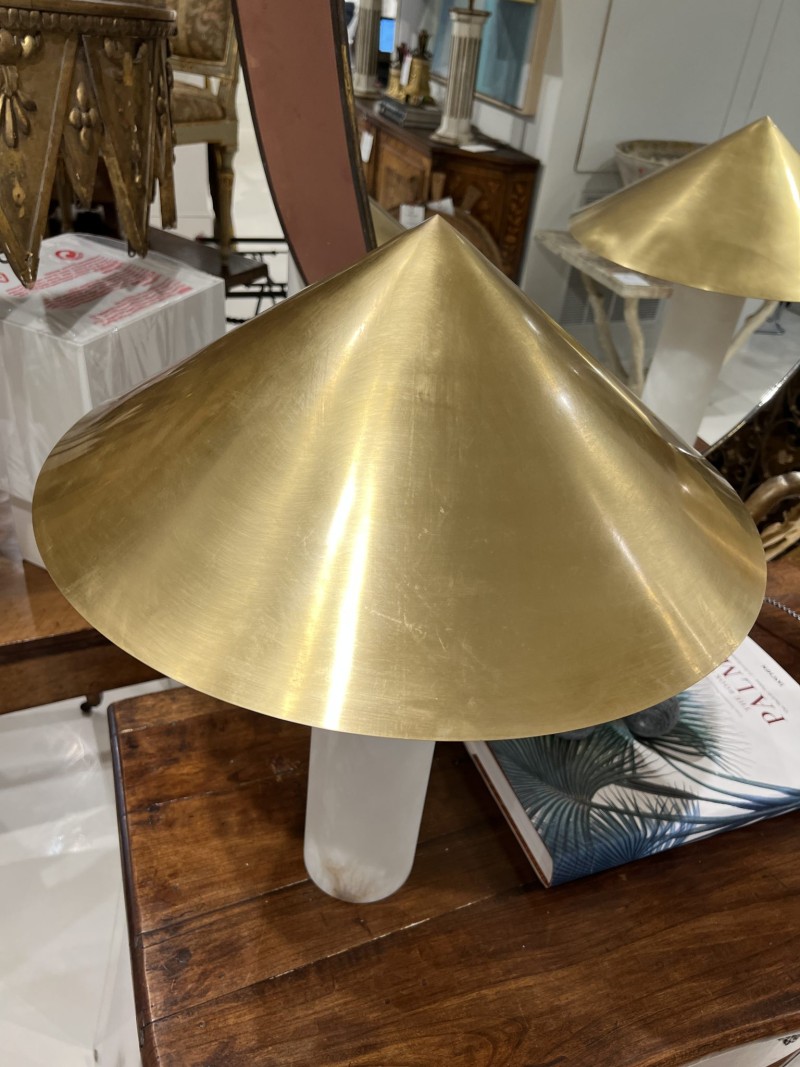 Minimalist Table Lamp - Image 4