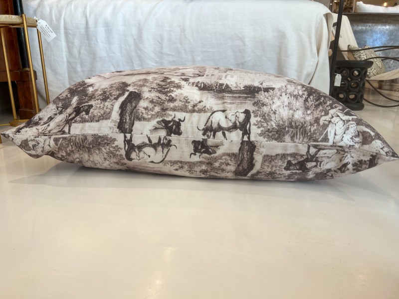 Maison Brunaille Pillow/Dog Bed - Medium - Image 4
