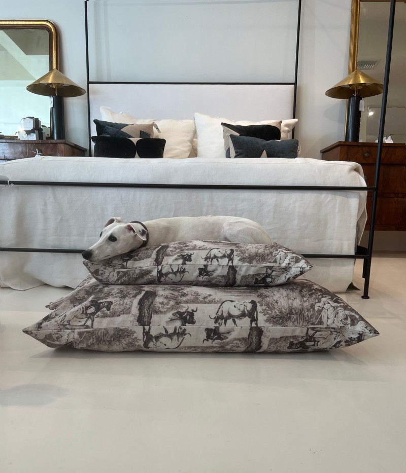 Maison Brunaille Pillow/Dog Bed - Medium - Image 6