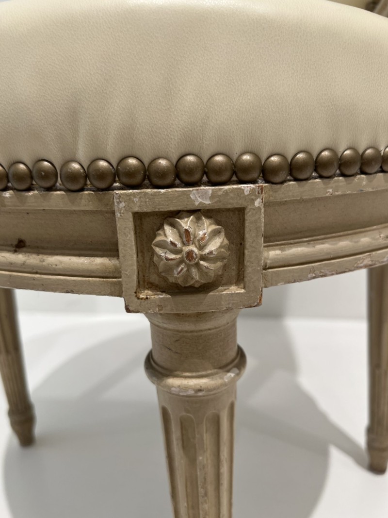Set of 12 Oval Back Chairs with Leather - Image 6
