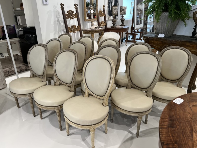Set of 12 Oval Back Chairs with Leather - Image 3