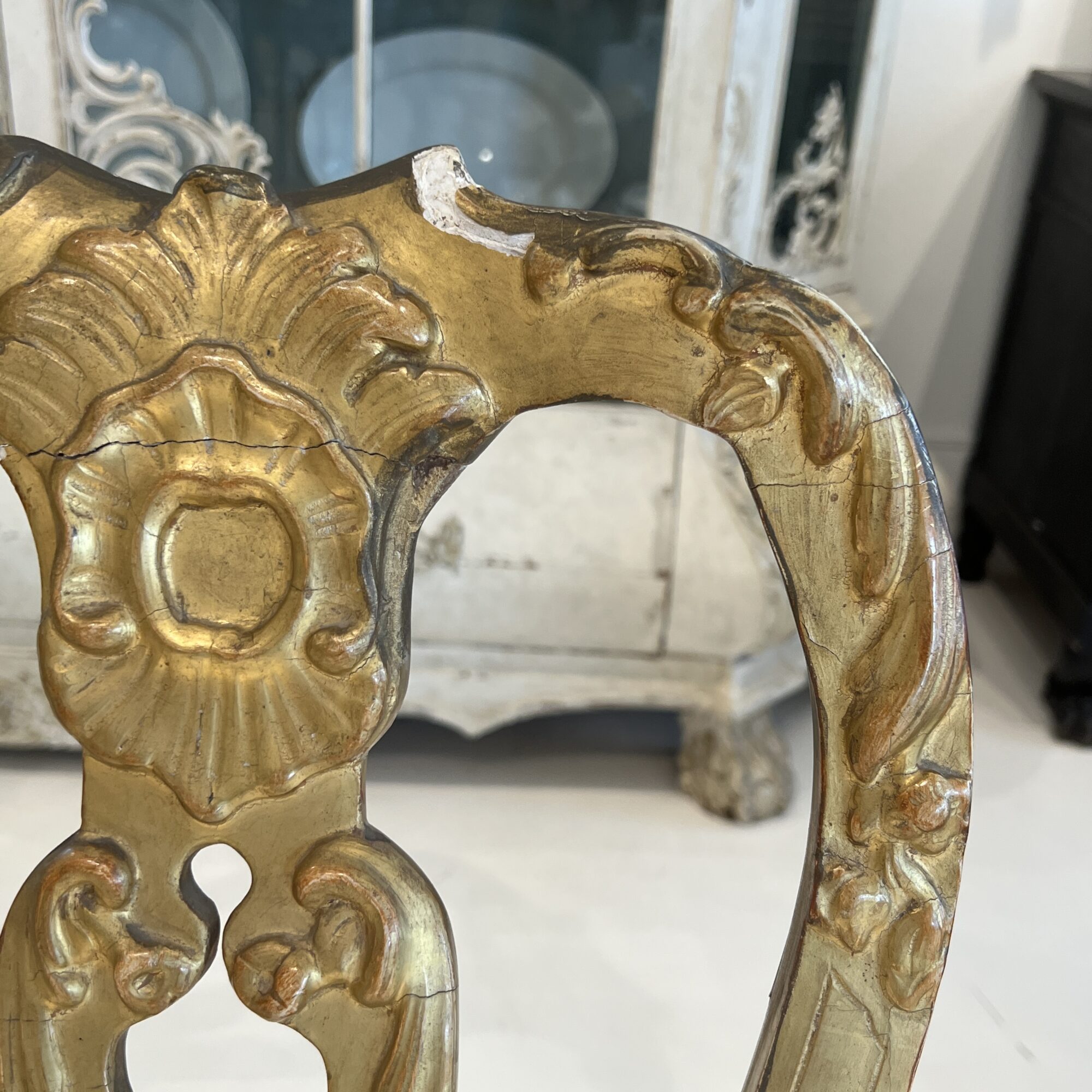 Set of 4 18c Italian Gilded Chairs from Lucca - Image 7