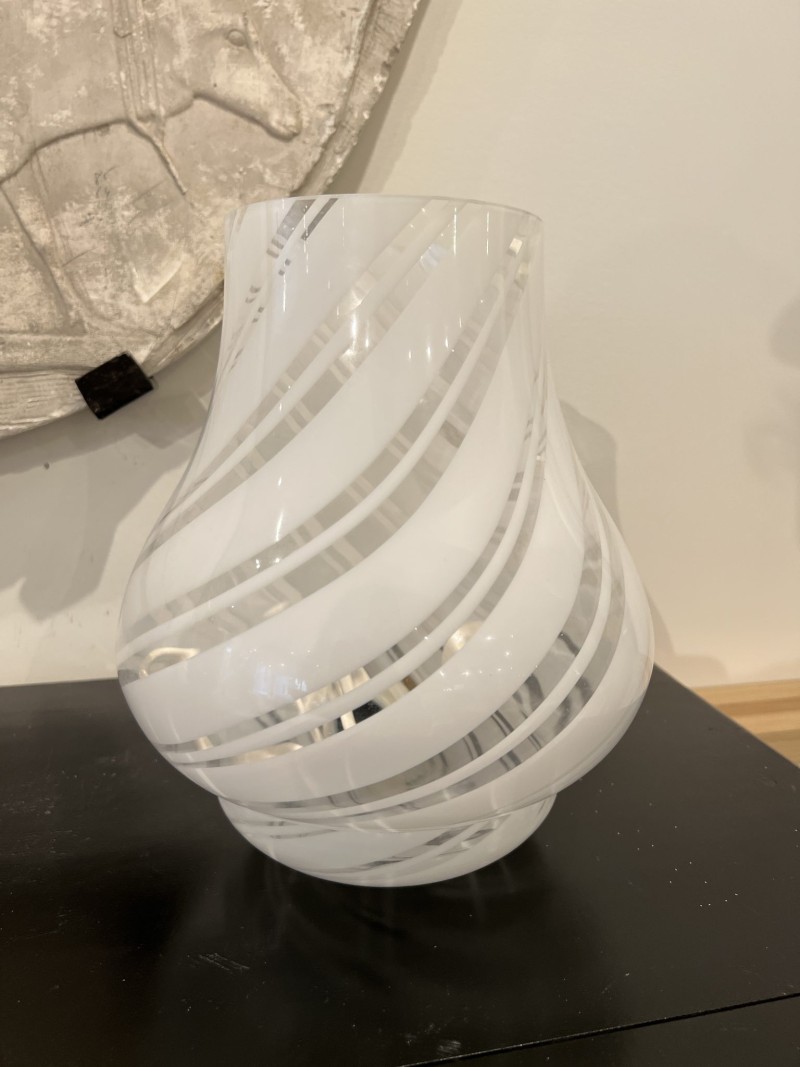 White Murano Lamp - Medium - Image 2