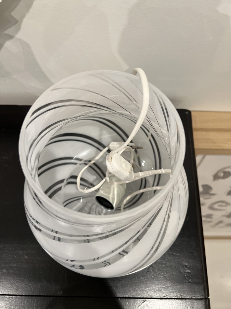 White Murano Lamp - Medium - Image 7