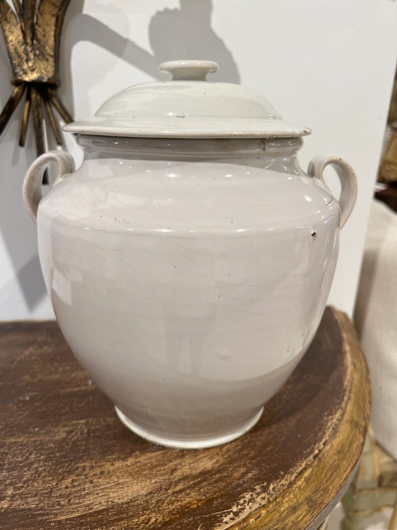 Blanc Pot with Lid - Image 3