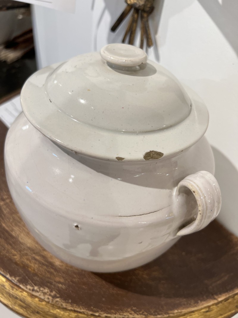 Blanc Pot with Lid - Image 4