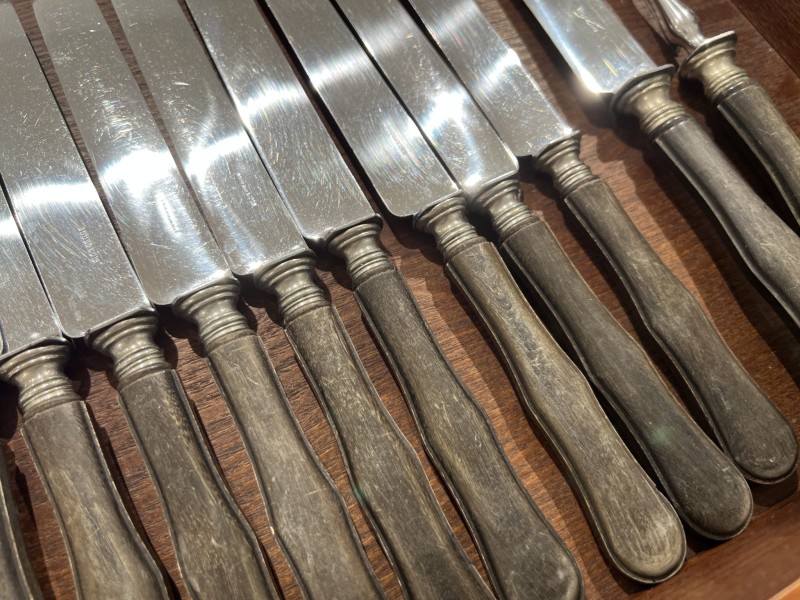 Large Set Of Wood Handled Knives - Image 4