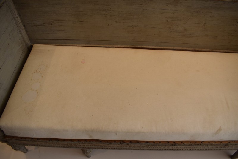 Swedish Bench with Neoclassical Carving - Image 6