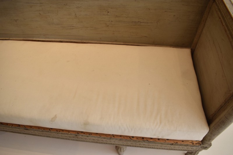 Swedish Bench with Neoclassical Carving - Image 7