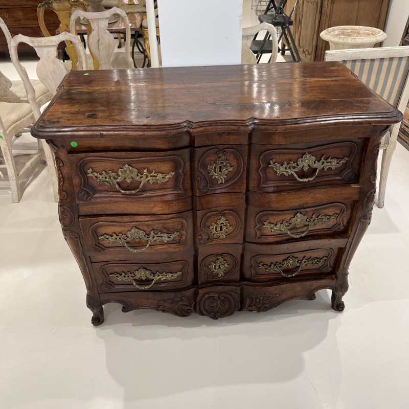 18th Century Walnut Commode from the Rhone Valley - Image 10