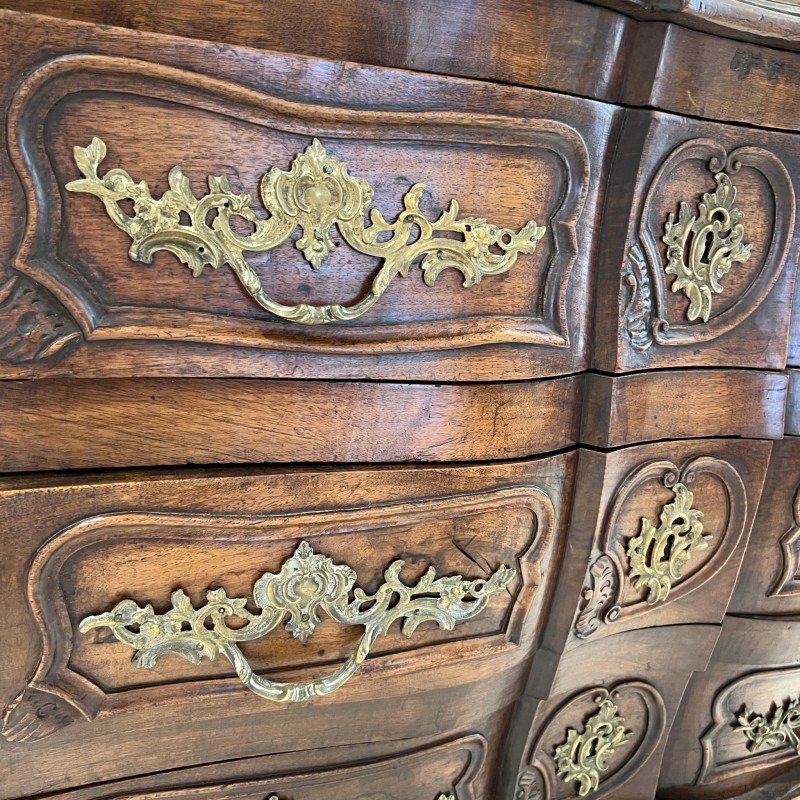 18th Century Walnut Commode from the Rhone Valley - Image 7