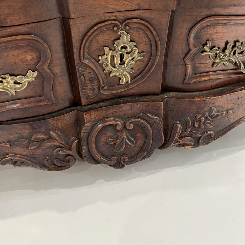 18th Century Walnut Commode from the Rhone Valley - Image 6