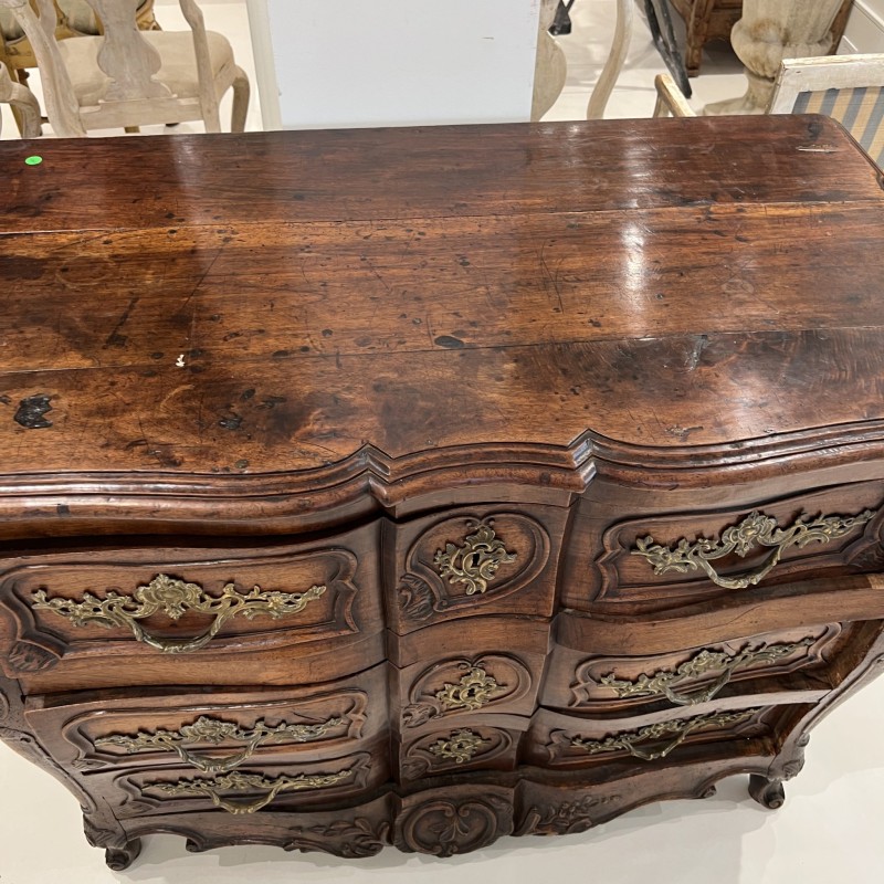 18th Century Walnut Commode from the Rhone Valley - Image 4