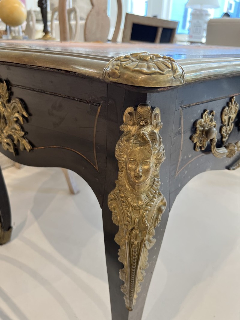 Louis XV Desk with Leather Top - Image 4