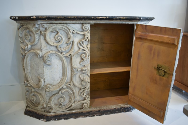 European Painted & Sculpted Buffet - Image 4