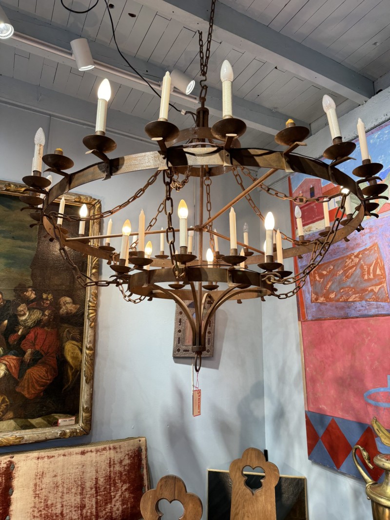Early 20th Century French 36 Light Chandelier from a Chateau Near Paris - Image 3