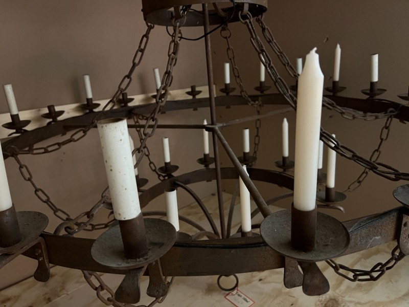 Early 20th Century French 36 Light Chandelier from a Chateau Near Paris - Image 5