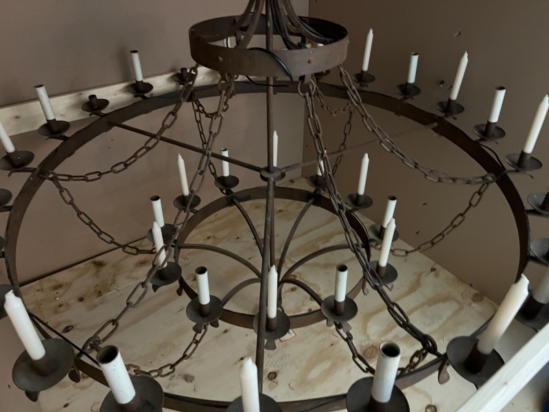 Early 20th Century French 36 Light Chandelier from a Chateau Near Paris - Image 6