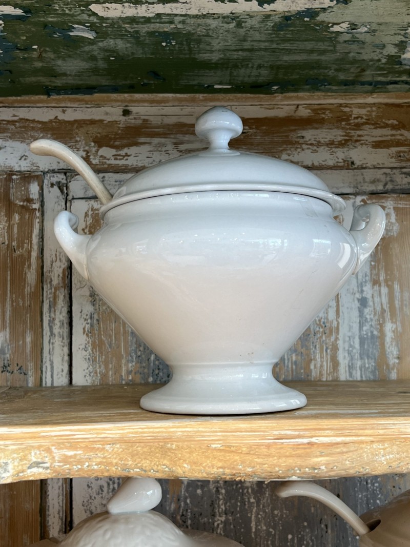 9 Tureens with Lids and Spoons - Image 10