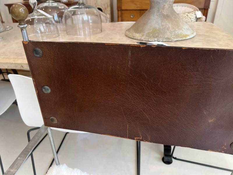 Pair of Savonarola Chairs with Fur Seat - Image 11