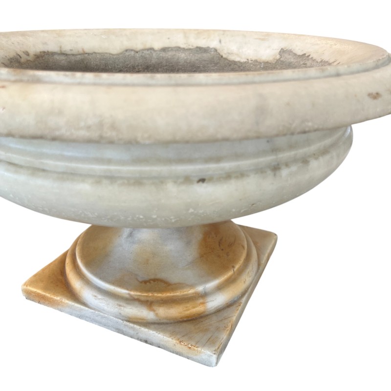 Pair of Tuscan 17th Century Marble Jardinieres - Image 6