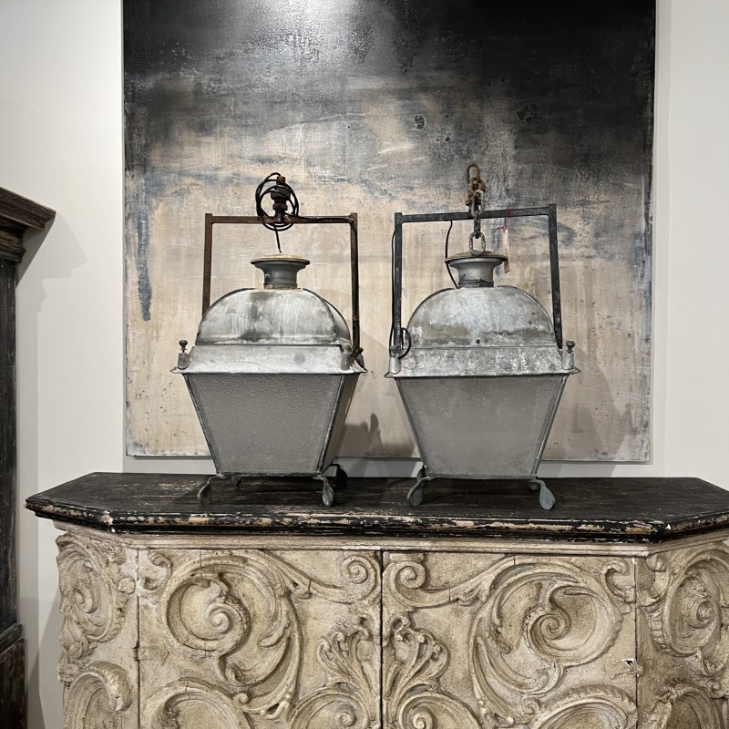 French 19th Century Tole Pair of Lanterns - Image 2