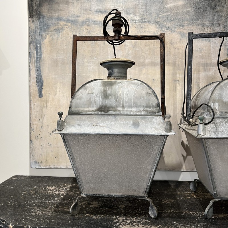 French 19th Century Tole Pair of Lanterns - Image 4