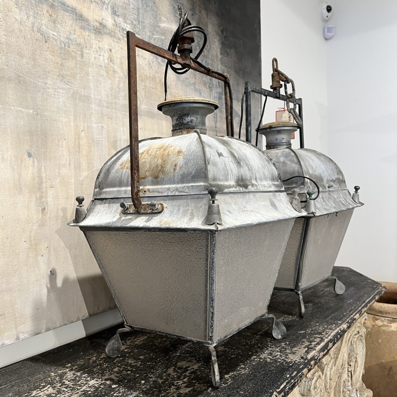 French 19th Century Tole Pair of Lanterns - Image 5