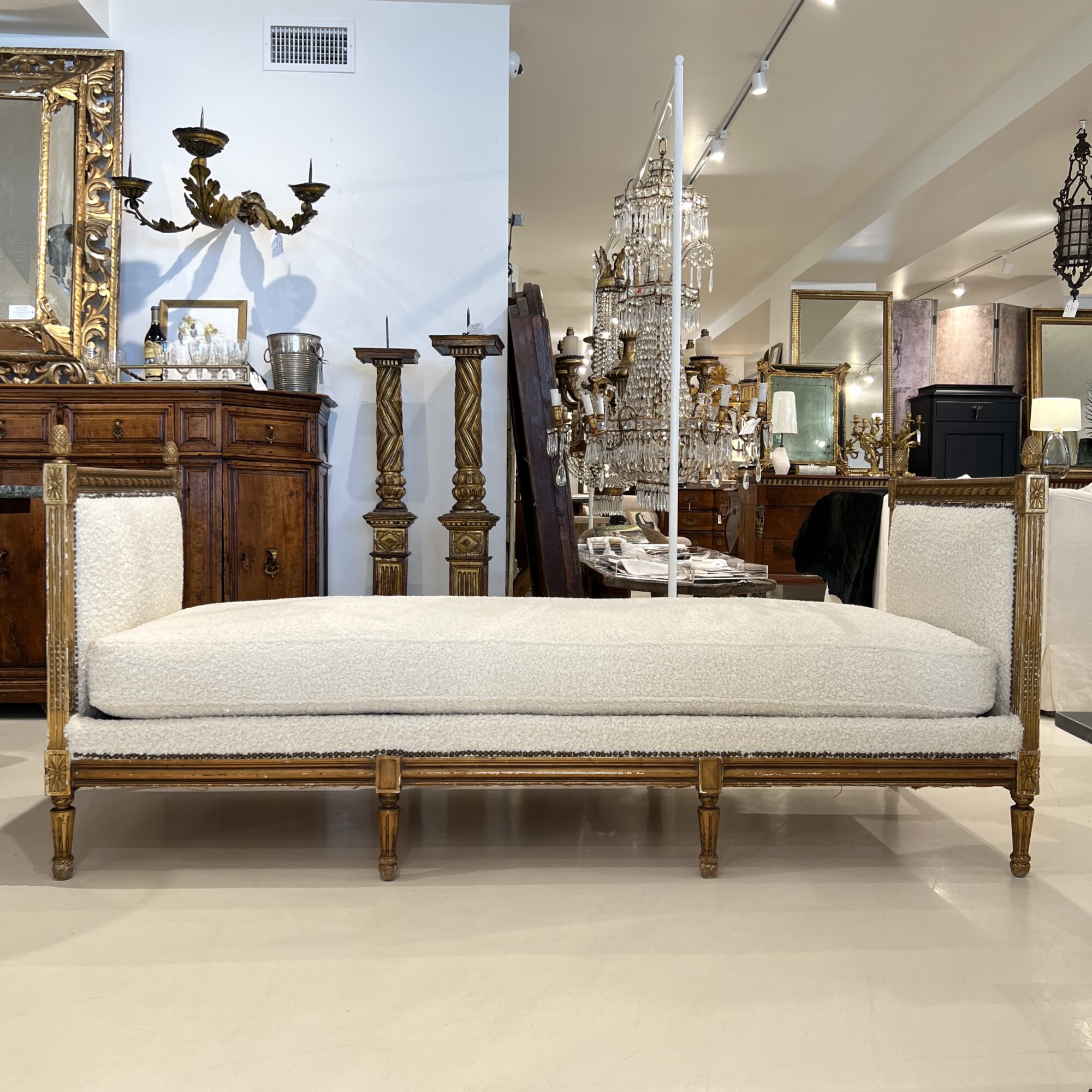 19th Century Louis XVI Gilded Daybed - Image 4