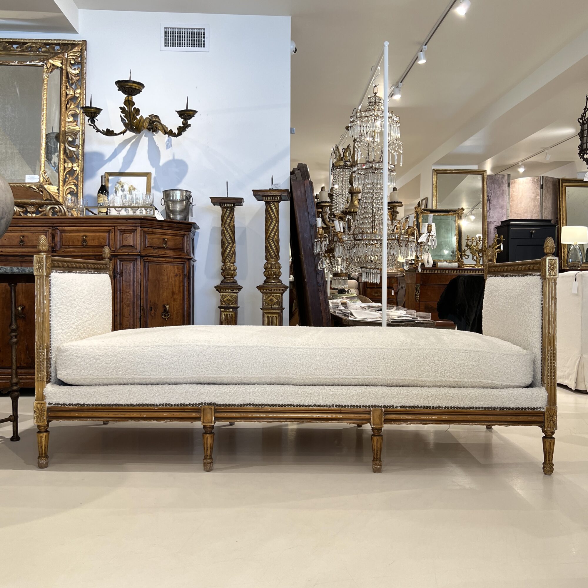 19th Century Louis XVI Gilded Daybed - Image 2