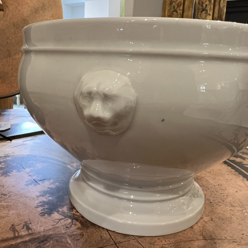 Pair of White Pillivuyt Porcelain Bowls - Image 5
