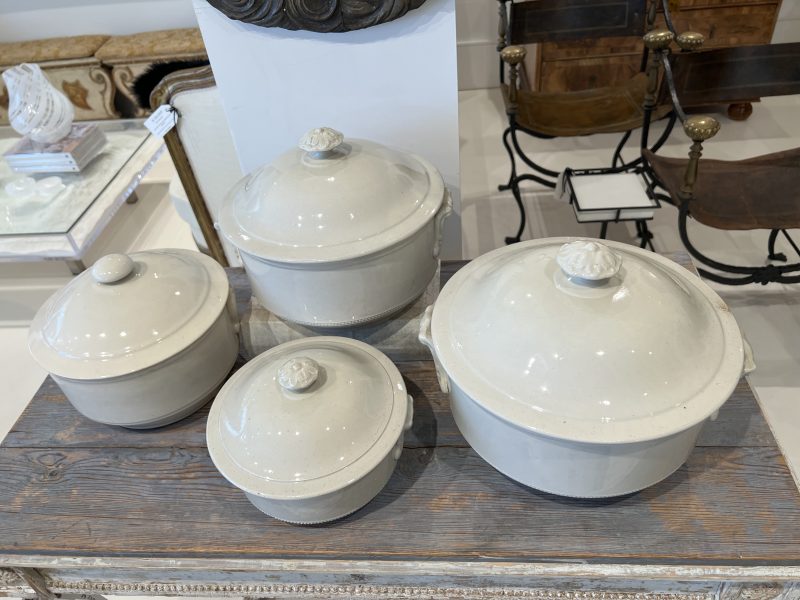 Set of 4 White Pots with Lids - Image 6
