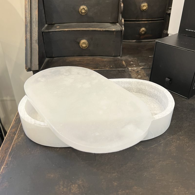 Large Alabaster Oval Box - Image 4