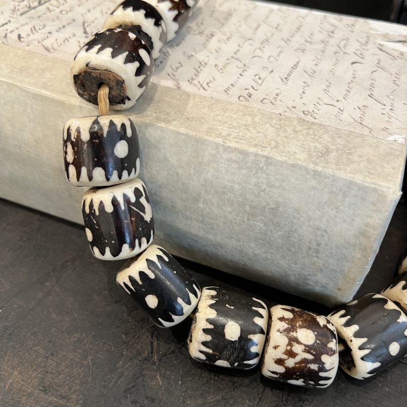 Black & White Bone Beads - Image 3
