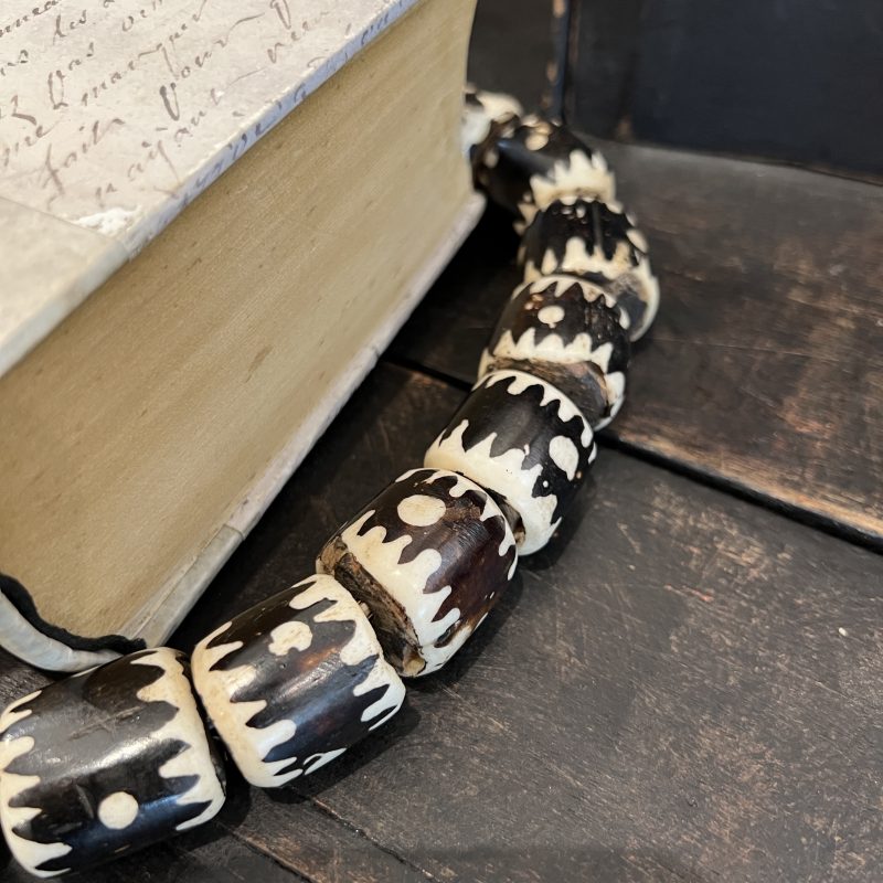 Black & White Bone Beads - Image 4