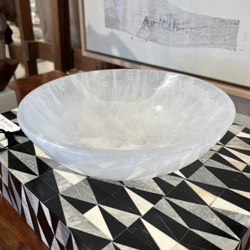 Selenite Round Bowl XL - Image 4