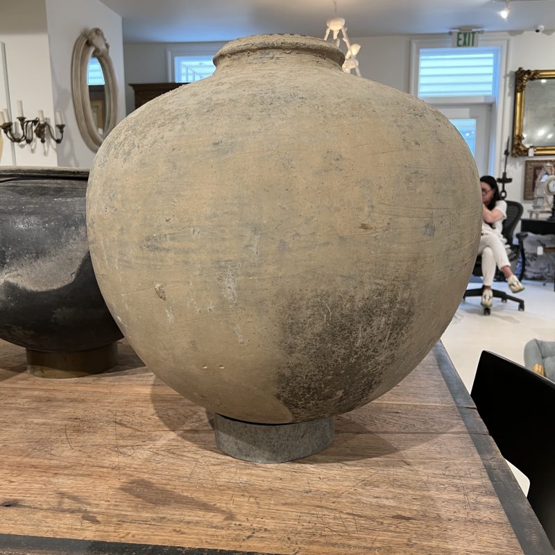 Mud Pot with Base XL - Image 6