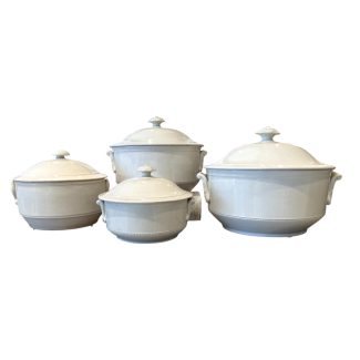Set of 4 White Pots with Lids