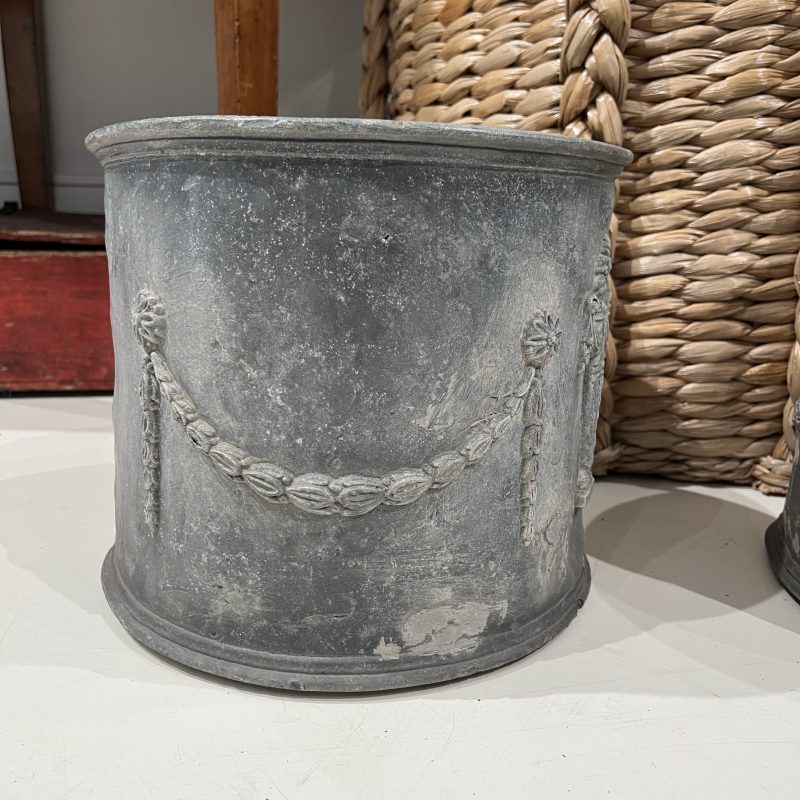 18/19th Century English Pr of Lead Antique Planters w/Amphorae & Garland Relief - Image 2