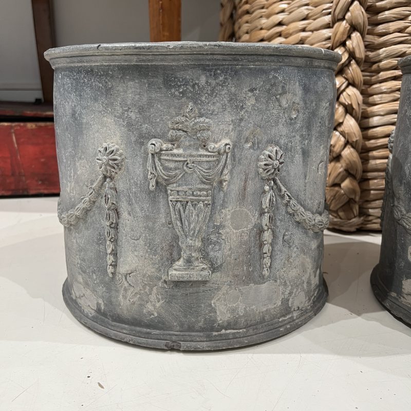 18/19th Century English Pr of Lead Antique Planters w/Amphorae & Garland Relief - Image 7