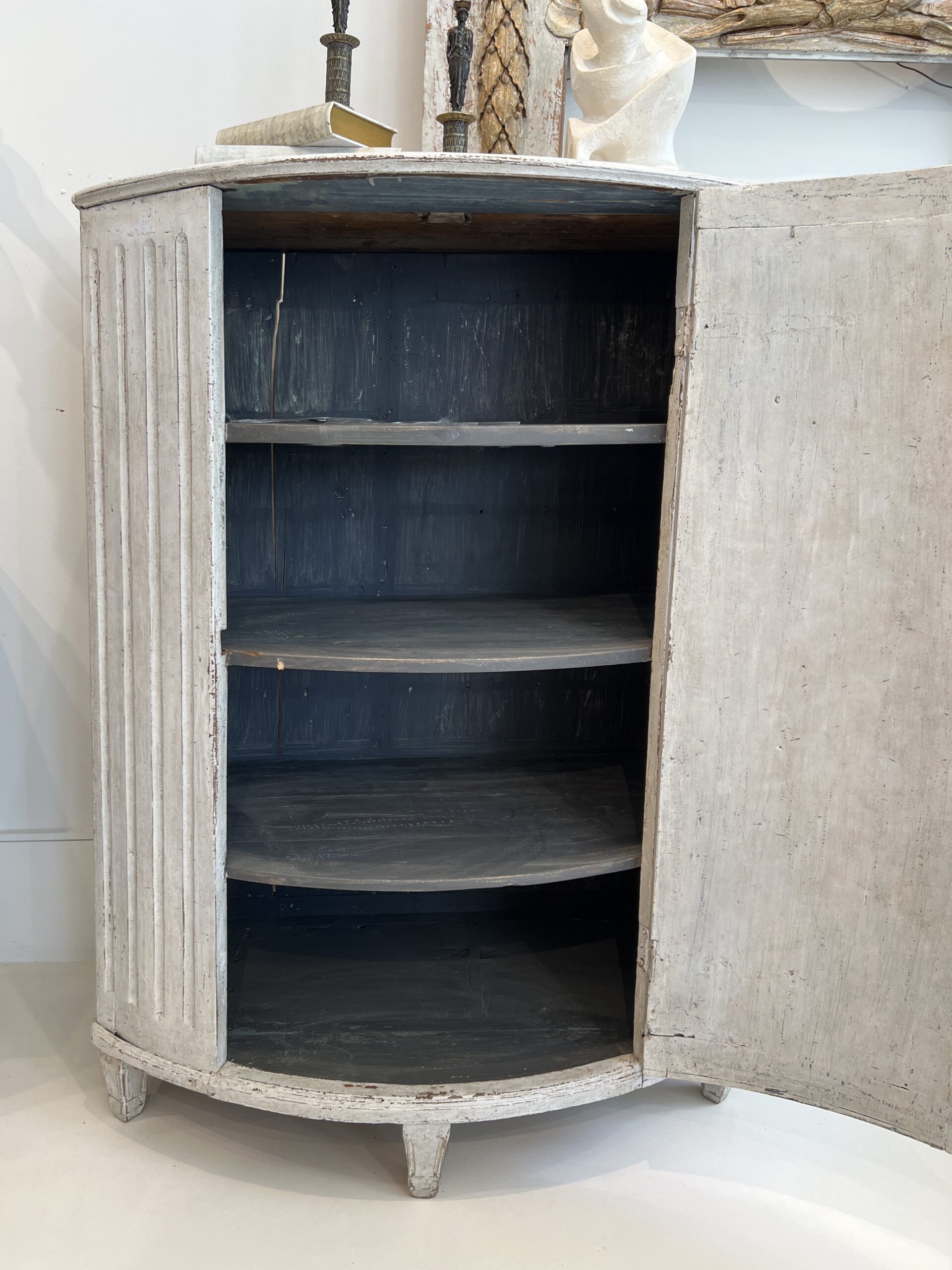 19th Century Swedish Tall Antique Cabinet with Curved Reeded Front - Image 7