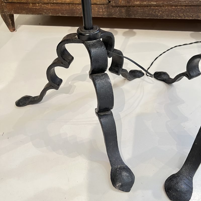 Antique Spanish Pair of Black Iron Antique Floor Lamps - Image 6
