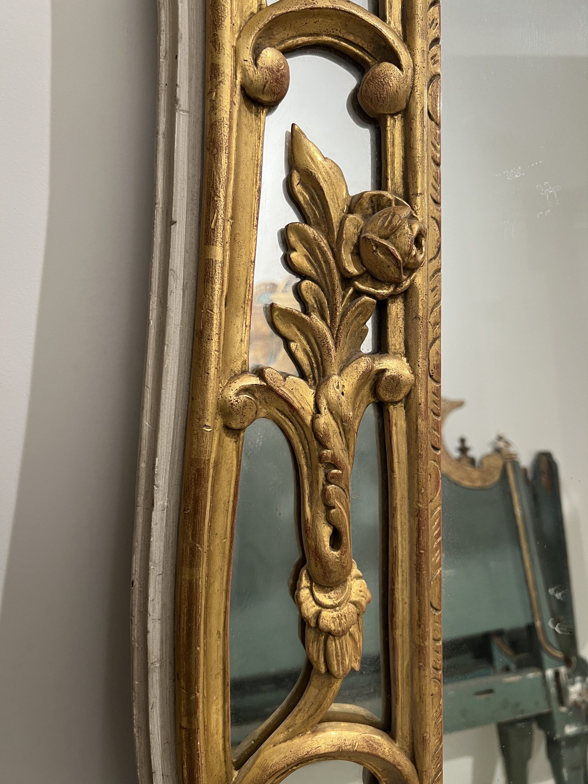 19th Century Large Louis XV Style Gilded Antique Floor Mirror - Image 5